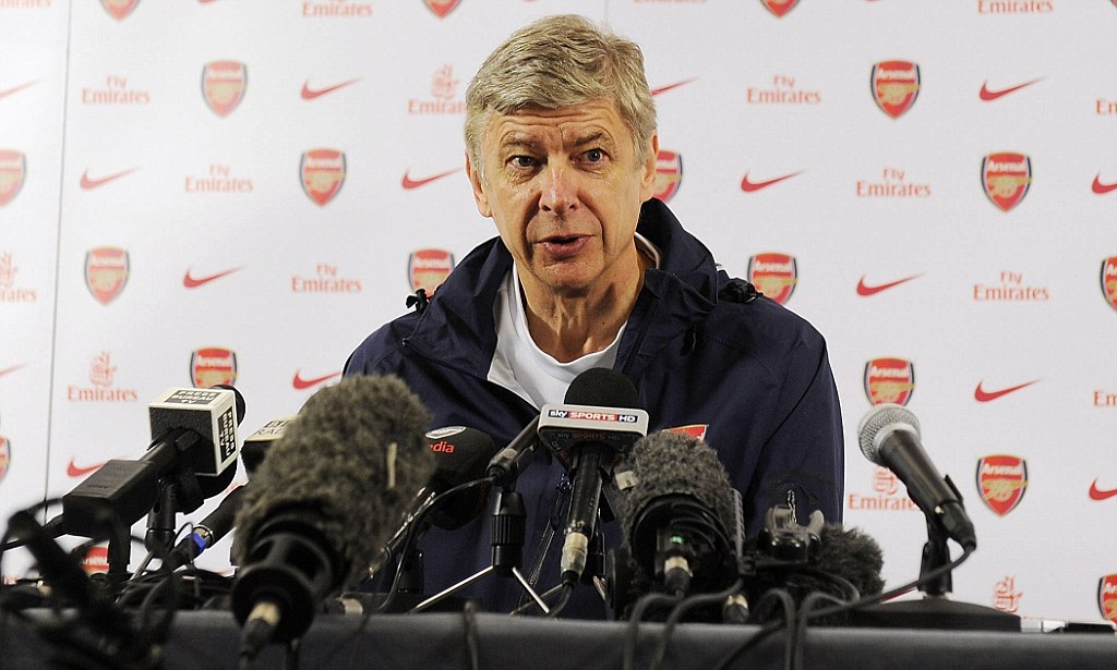 Wenger rules himself out of England job